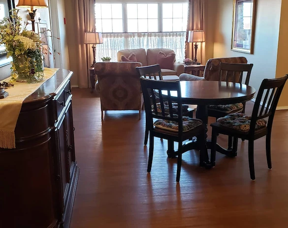 Image of Burgundy Place (2)