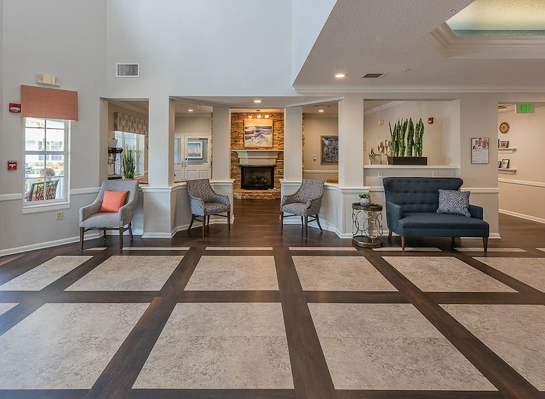 Image of The Colonnade at Beckett Lake (4)