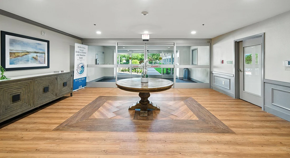Image of Mollie & Max Barnett & Tarrant County B'nai B'rith Senior Apartments (2)