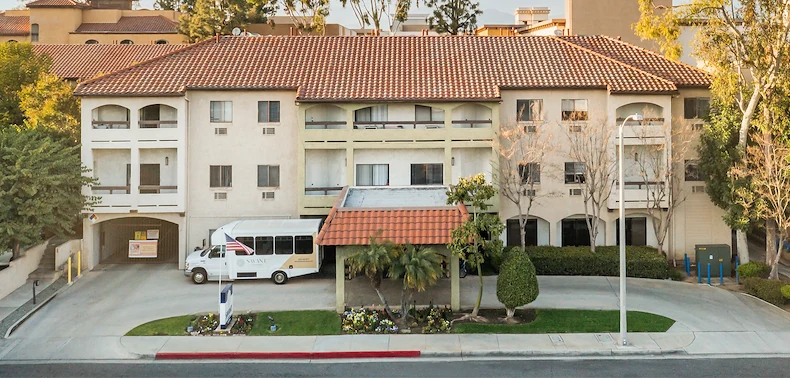 Image of Savant of Alhambra (2)