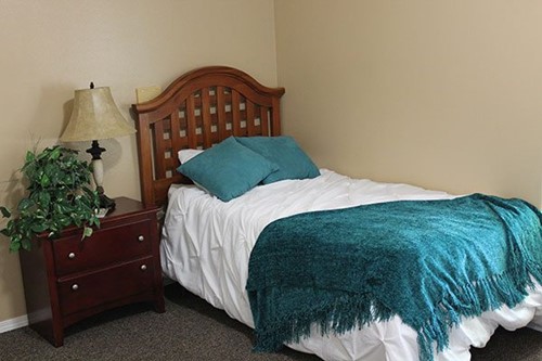 Image of Pacific Living Centers of Grants Pass at Anique (3)