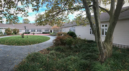 Image of Guilford House, The (3)