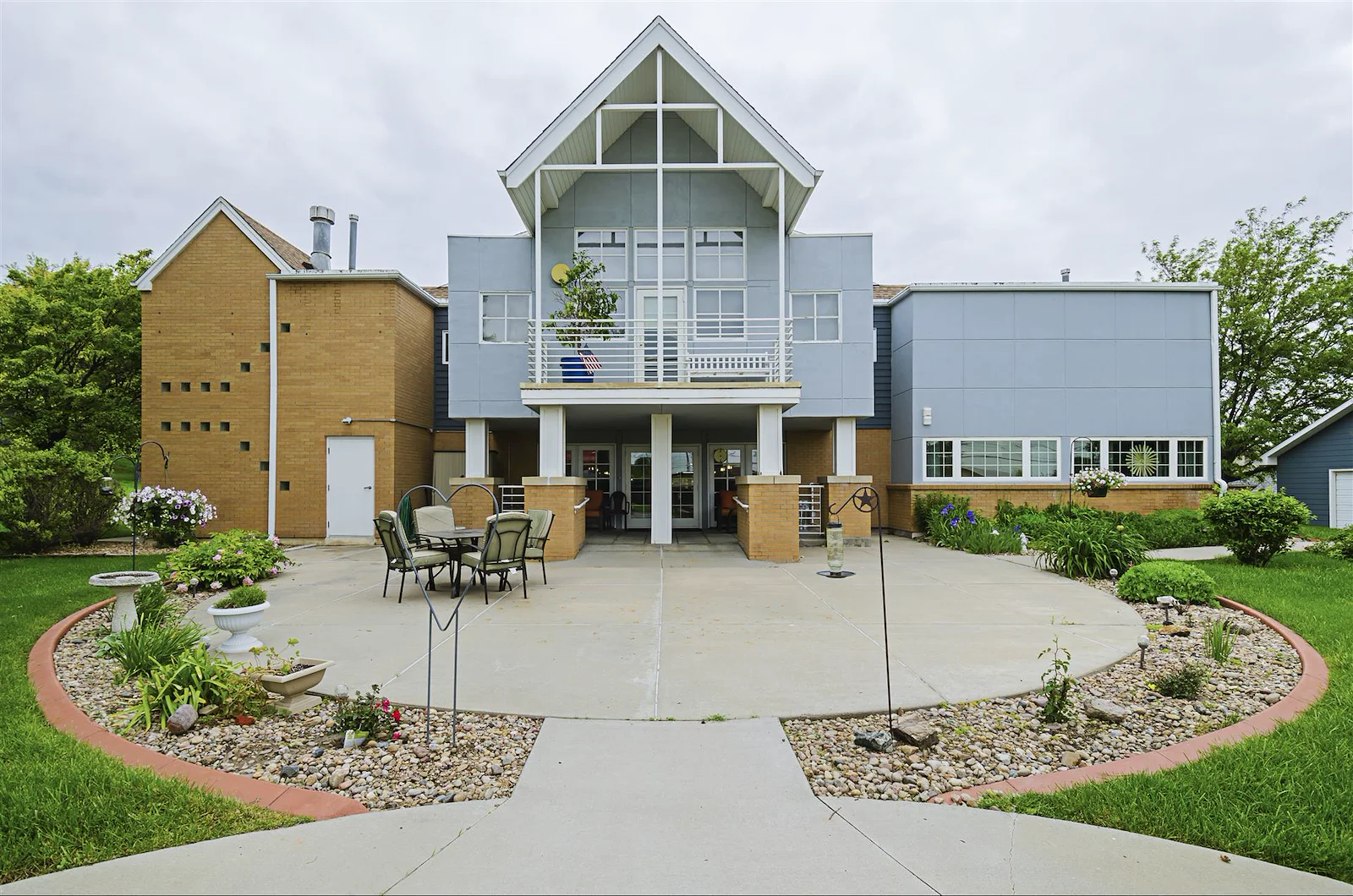 Image of Cambridge Court (8)