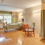 Image of The Pearl Of Hinsdale (5)