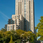 Image of The Admiral At The Lake (2)