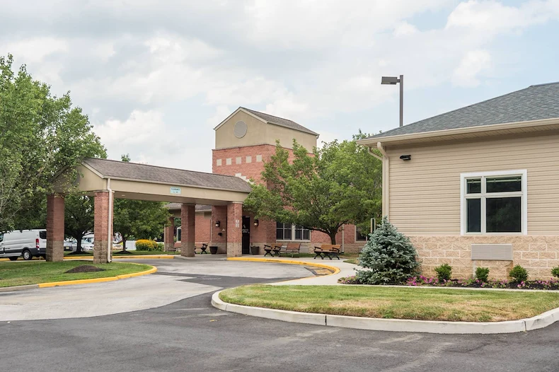 Image of Spring Oak at Vineland (1)