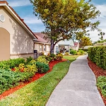 Image of Lely Palms Senior Living (9)