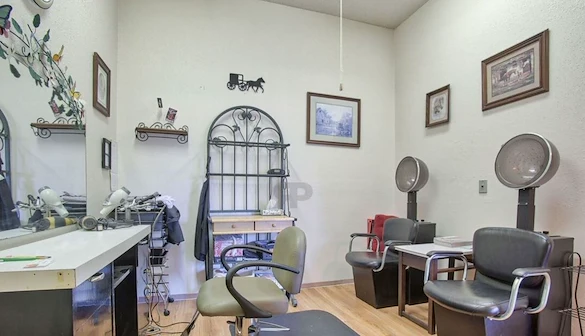 Image of West Edison Plaza Apartments (3)