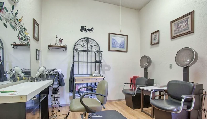 Image of West Edison Plaza Apartments (3)