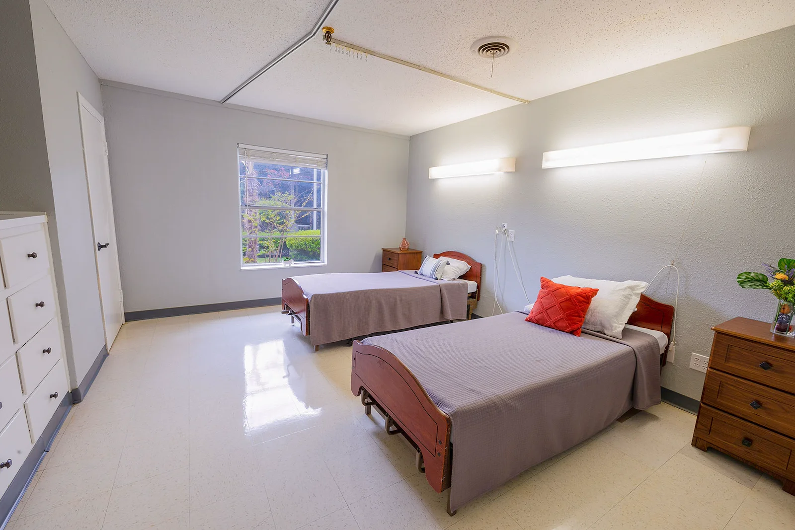 Image of Hurst Plaza Nursing & Rehab (4)