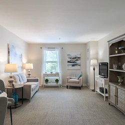 Image of Benchmark Senior Living at Robbins Brook (5)