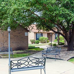 Image of Golden Estates Rehabilitation Center (4)