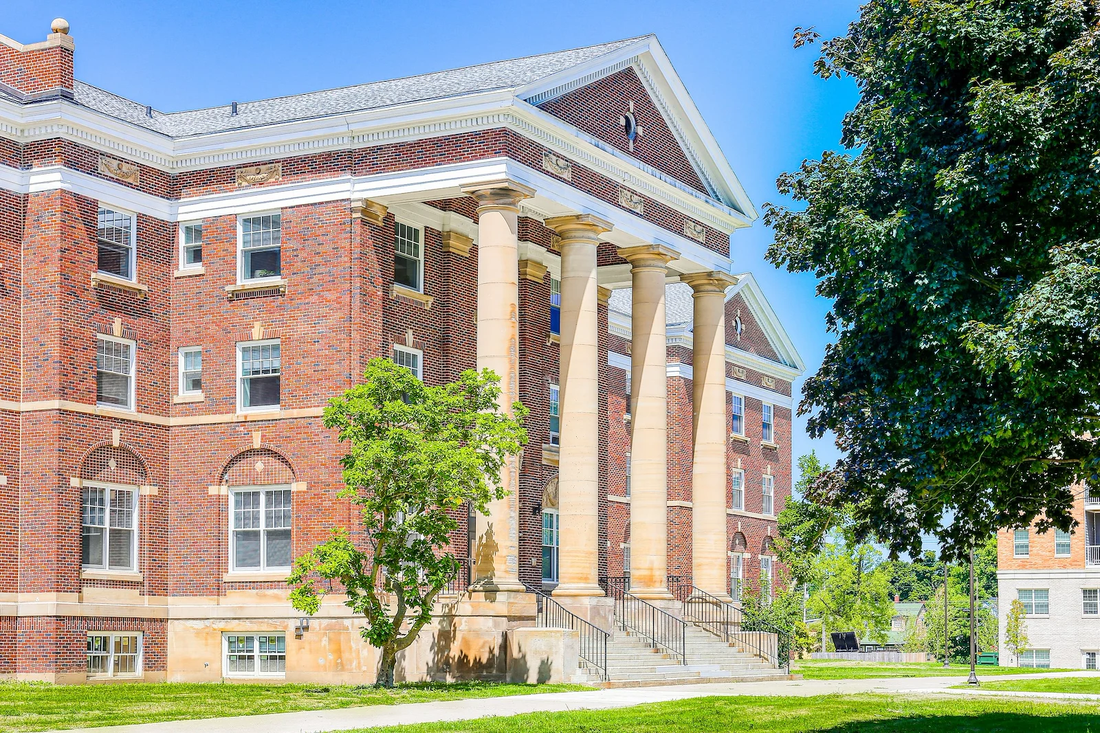 Image of The Abigail Apartments (1)