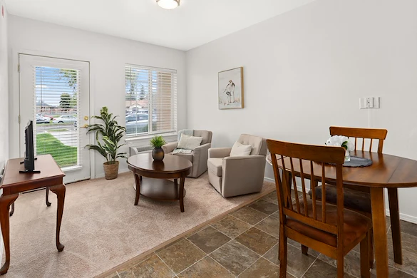 Image of Marbella Visalia (4)