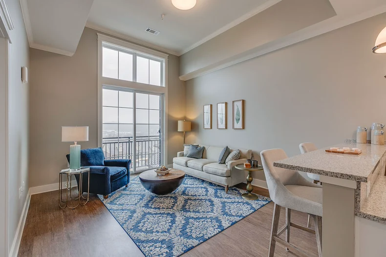 Image of Everlan of Johnson City (5)