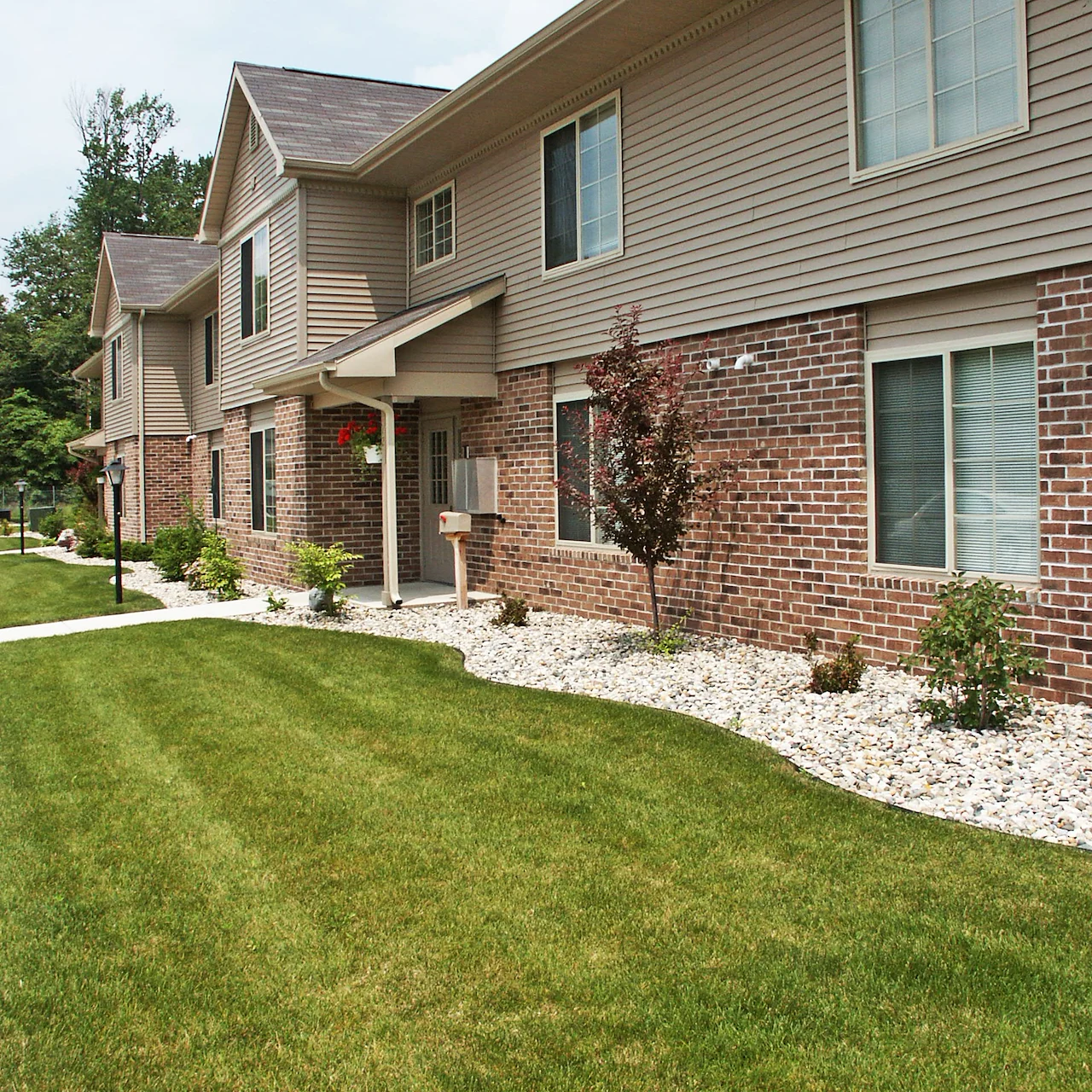 Image of Whispering Pines Apartments (2)