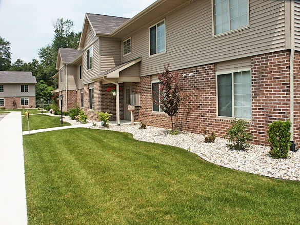 Image of Whispering Pines Apartments (2)