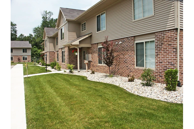 Image of Whispering Pines Apartments (2)