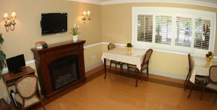 Image of Cottonwood Healthcare Center (5)