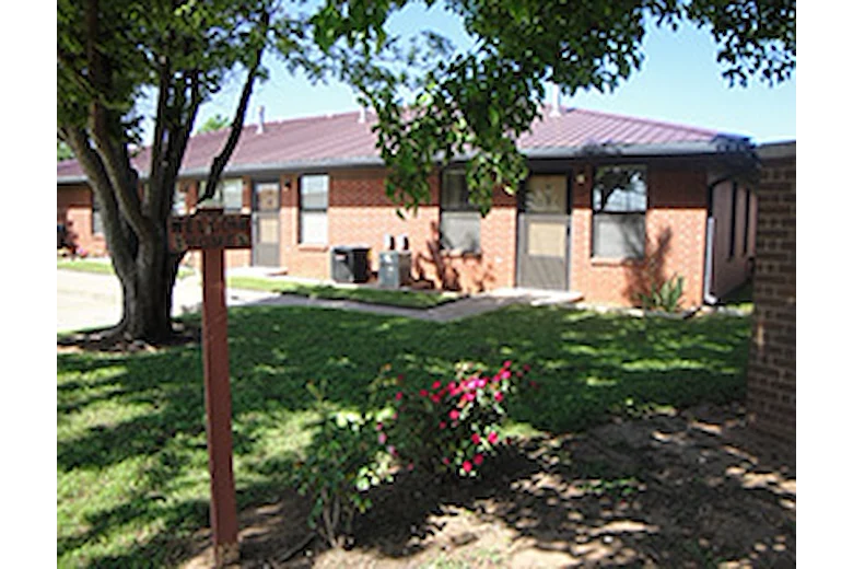 Image of Lindsay Place (2)