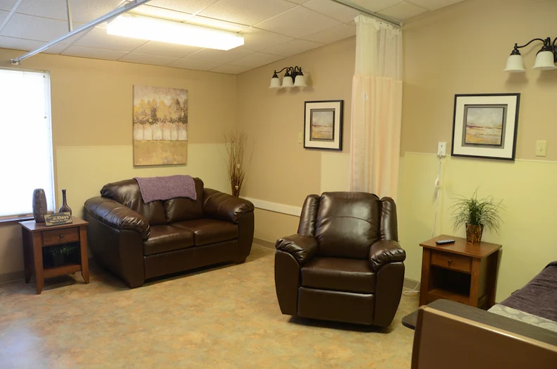 Image of Colonial Manor Of Amana (3)