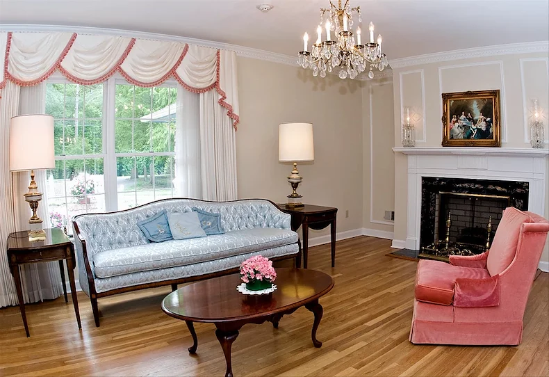 Image of Chesapeake Manor (4)