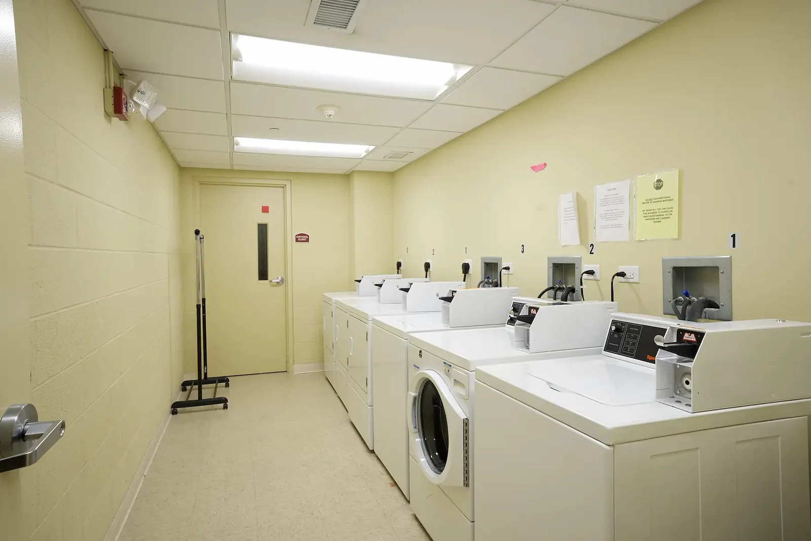 Image of Poplar Creek Village Senior Apartments (8)