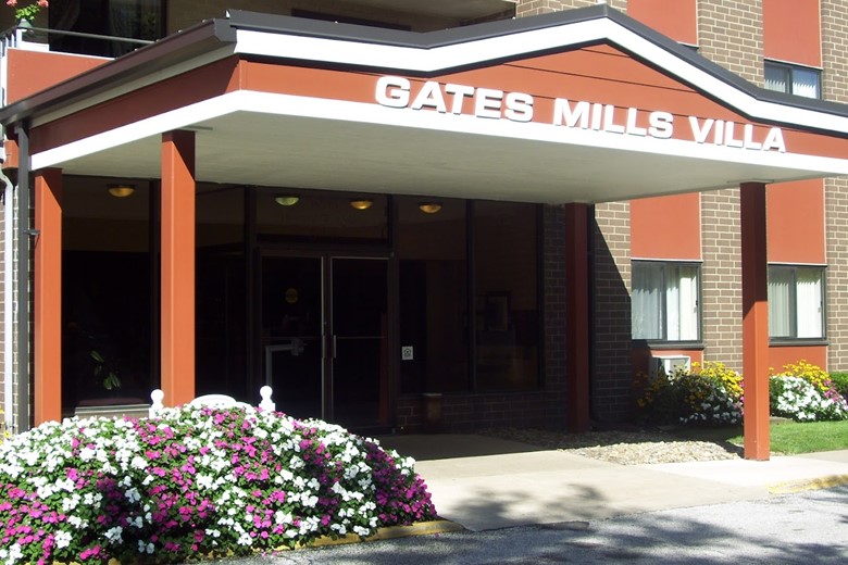 Image of Gates Mills Villa (1)