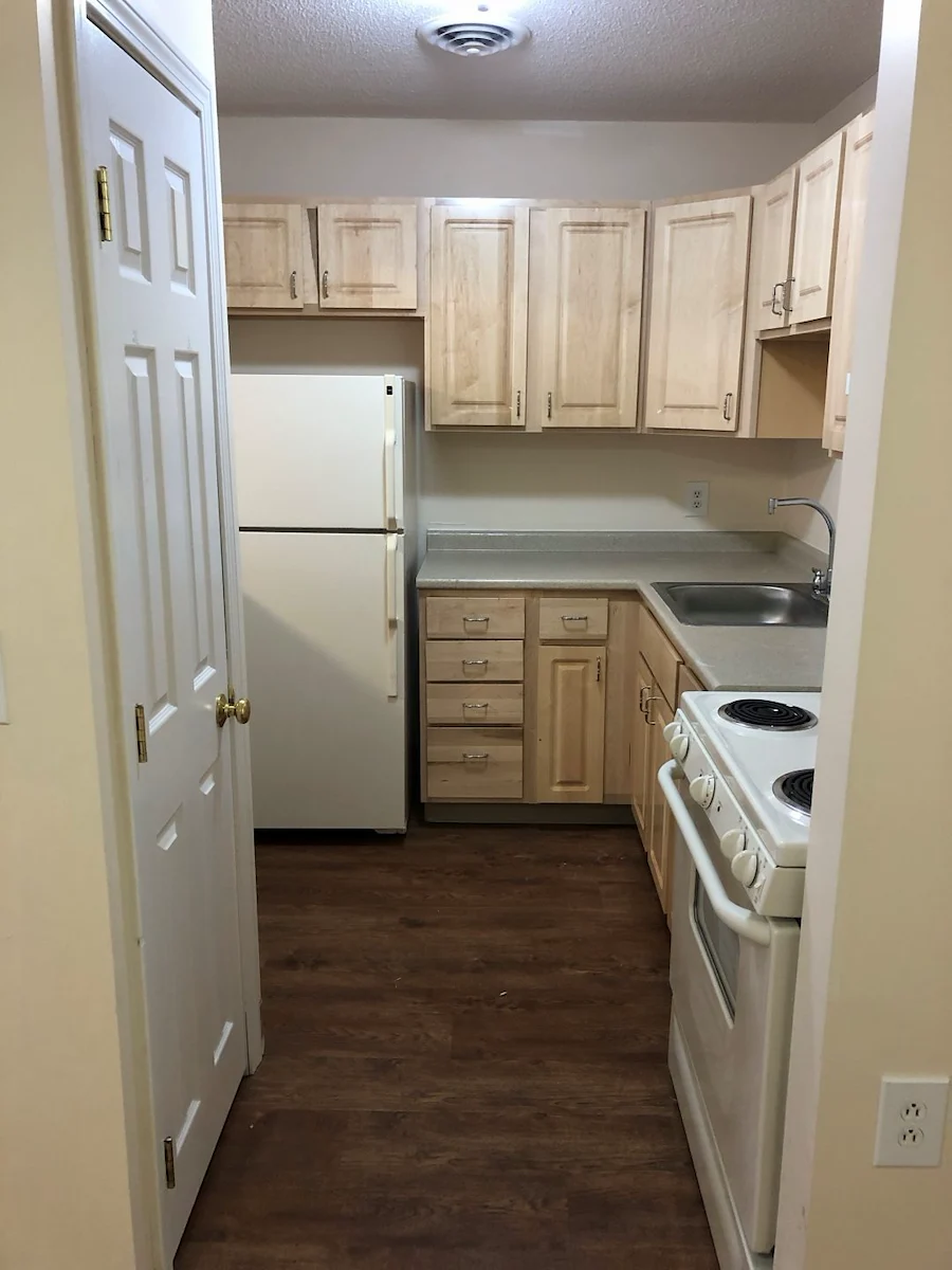 Image of Pine Village Estates (2)