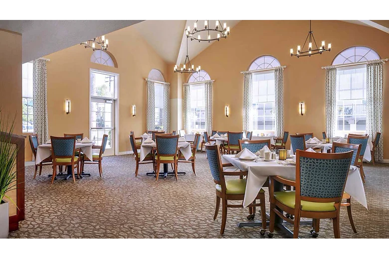 Image of Atria Newport Plaza (6)