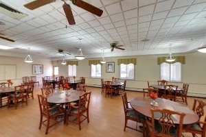 Marian Oakland Independent Living dining room