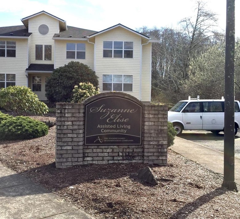 Suzanne Elise Assisted Senior Living in Seaside, Oregon welcome sign