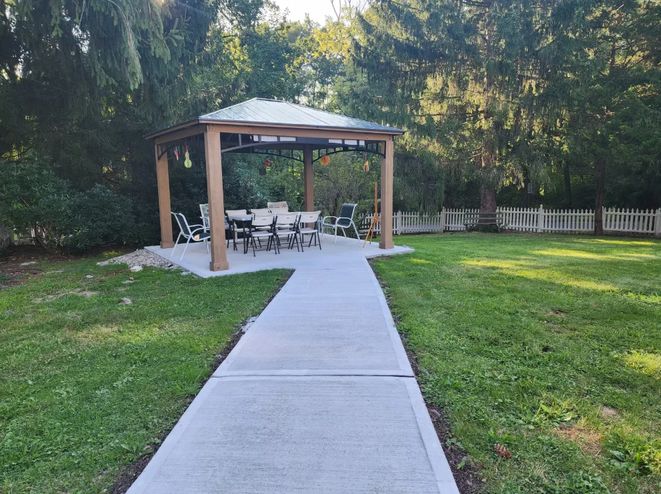 Image of Bryan Manor (6)