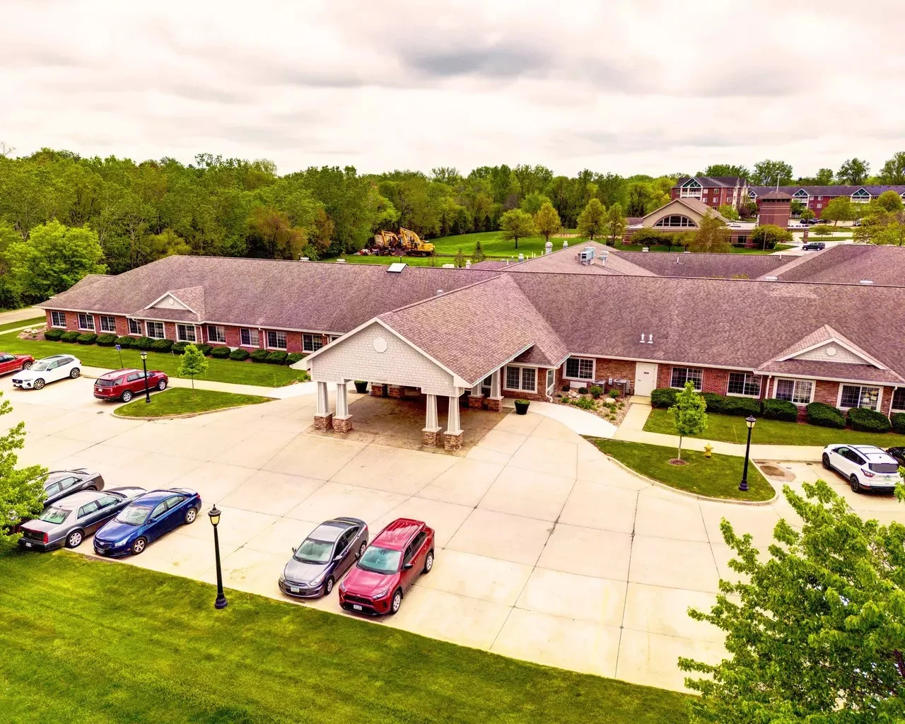 Image of Glen Oaks Alzheimer’s Special Care Center (7)