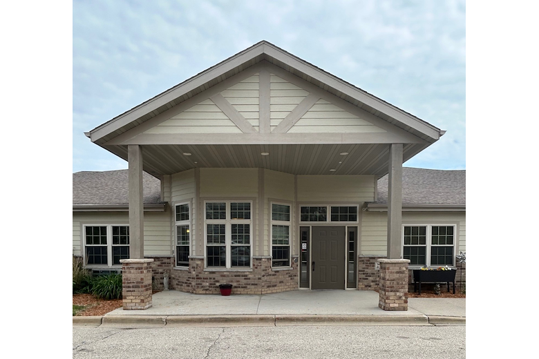 Image of Dimensions Living Pewaukee East (1)