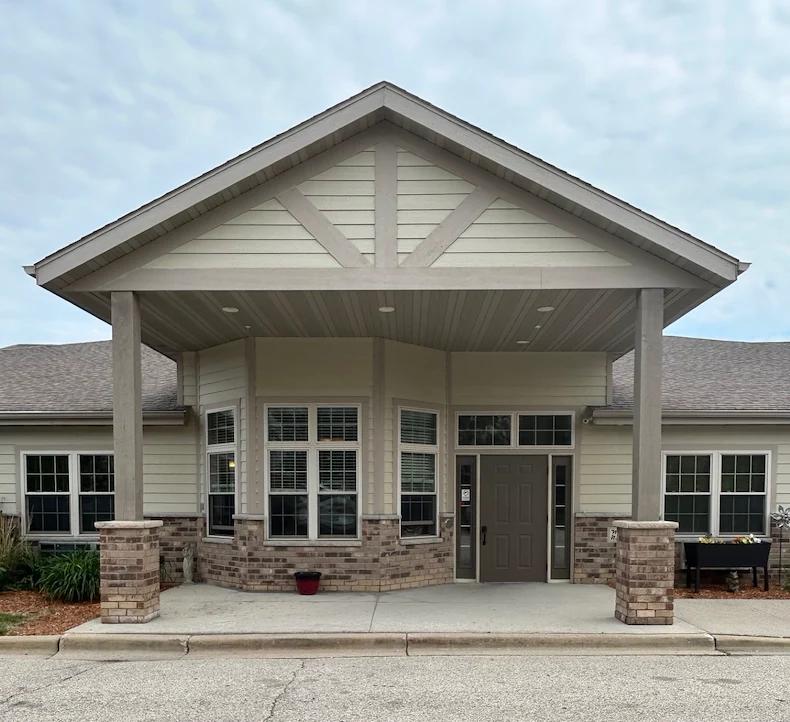 Image of Dimensions Living Pewaukee East (1)