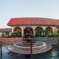 villa-las-palmas-healthcare-center-image-1