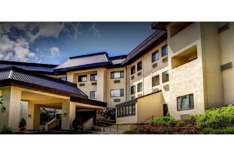 Image of Overland Park Place (1)