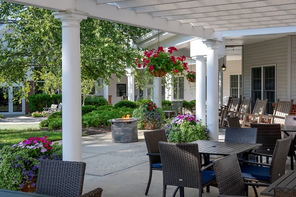 Image of Crestwood Manor (4)