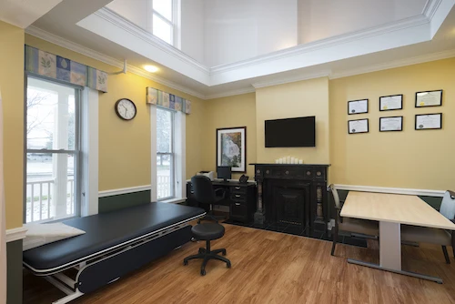 Image of Amberwood Manor (6)