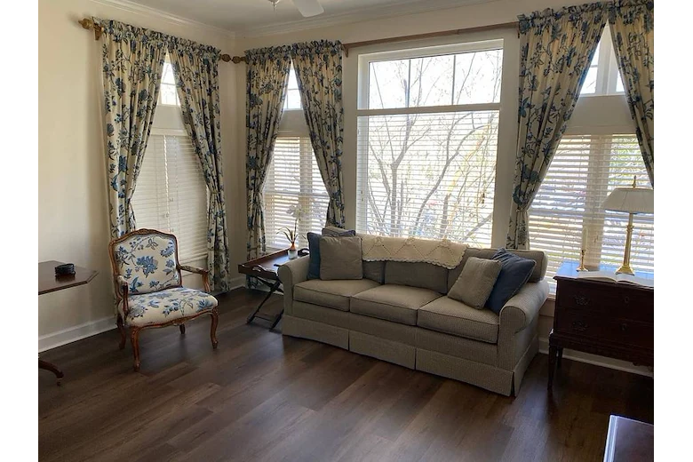Image of Vernon Woods Retirement Community (5)