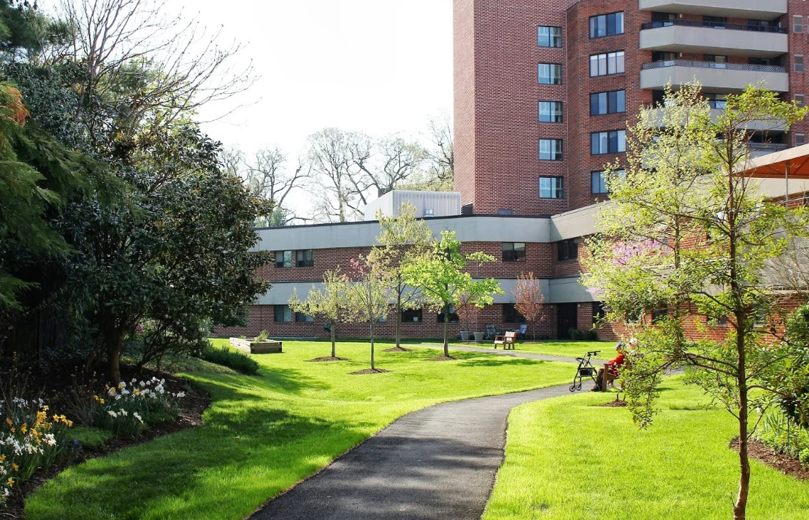 Image of Roland Park Place (3)