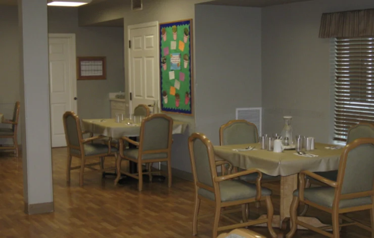 Image of Lynden Manor (4)