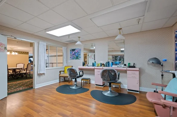 Image of Sunshine Villa, A Merrill Gardens Community (5)