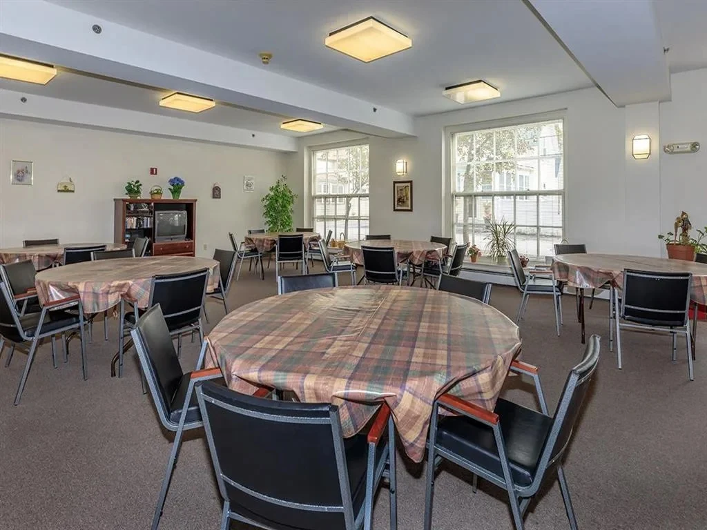 Image of The Meetinghouse at Goffstown (4)