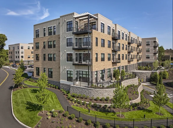 Image of Waterstone on High Ridge (2)