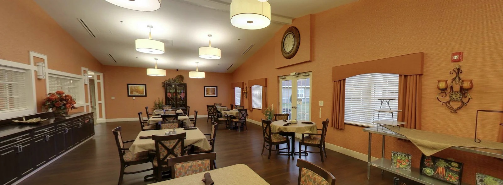 Image of Courtney Manor (2)