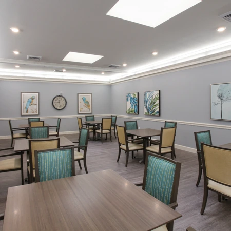 Liana of Sarasota senior living community offering assisted living and memory care in Sarasota, FL, dining room