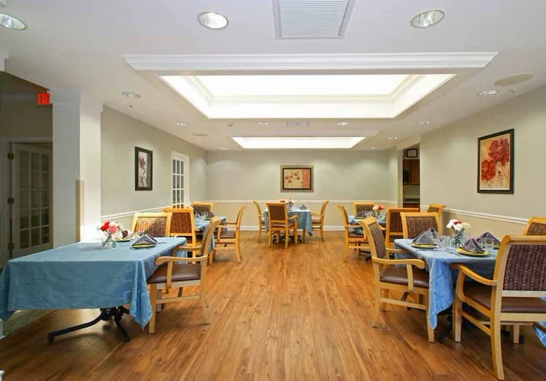 Image of Carriage House Senior Living Community (9)