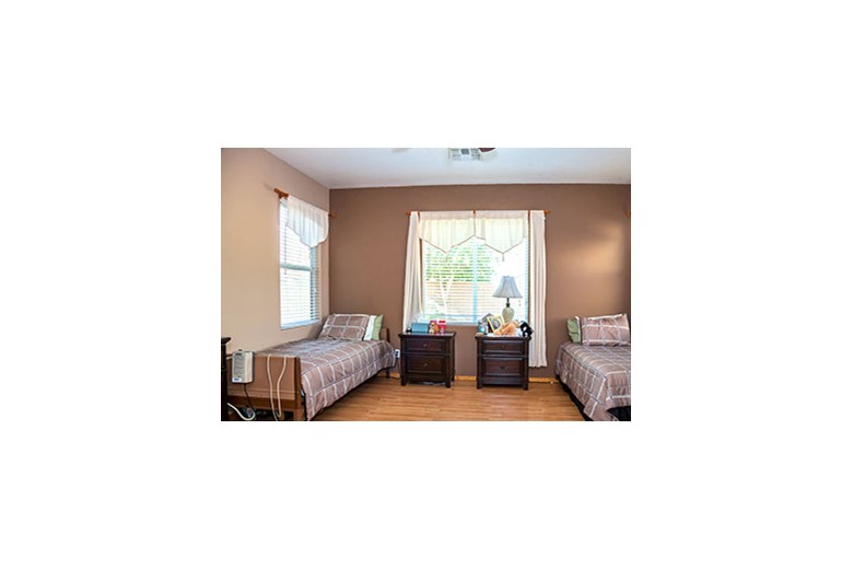 Image of A Paradise for Parents - 164th Lane (10)